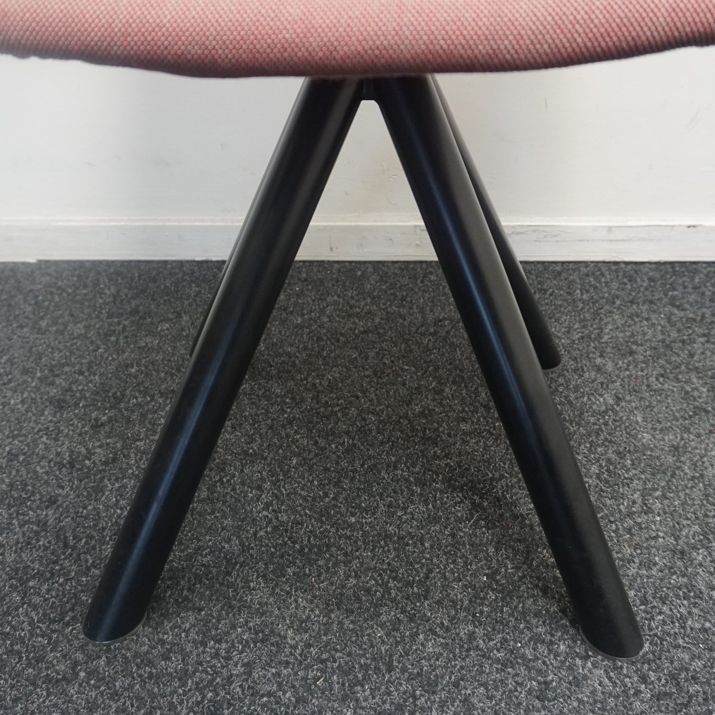 Viccarbe Maarten Soft Upholstery Design Stoel | Roze Gemeleerd