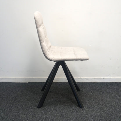 Viccarbe Maarten Soft Upholstery Design Stoel | Beige