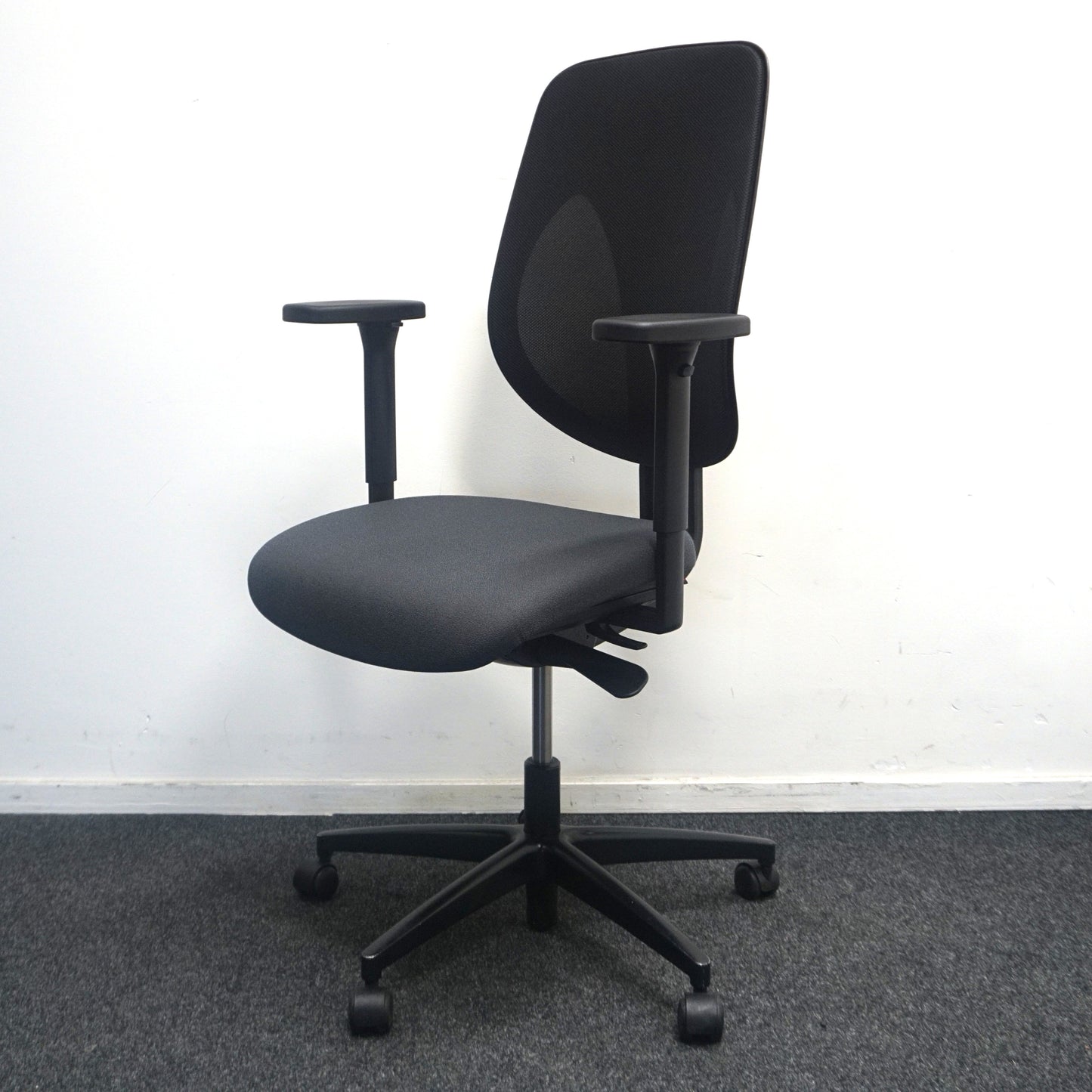 Giroflex 353 Bureaustoel | Grijs / Zwart