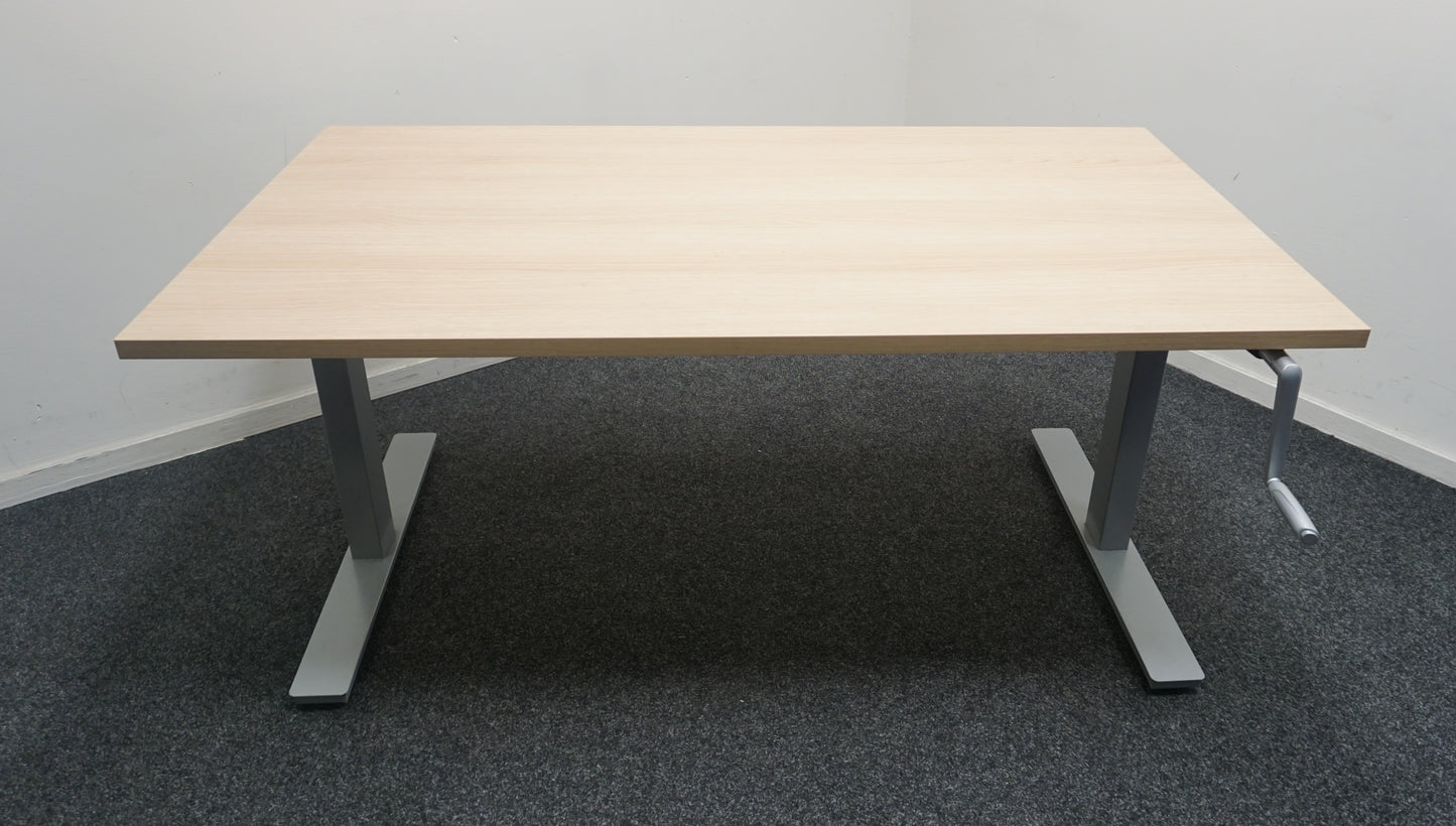 Slinger Bureau | 140x80 cm | Hoogte 61-88 cm | Licht Eiken