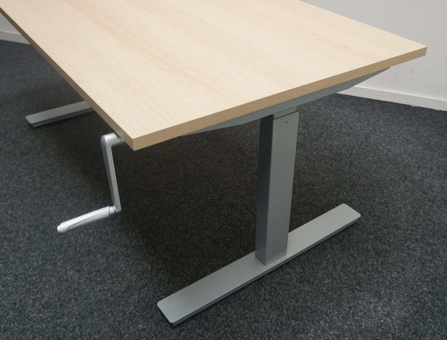 Slinger Bureau | 140x80 cm | Hoogte 61-88 cm | Licht Eiken
