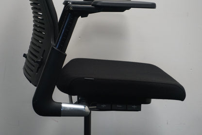 Ahrend 2020 Extra Verta Bureaustoel | Zwart / Zwart