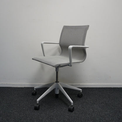 Vitra Physix Vergaderstoel | Bureaustoel | Licht Grijs