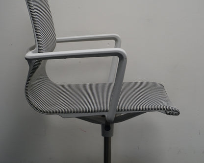 Vitra Physix Vergaderstoel | Bureaustoel | Licht Grijs