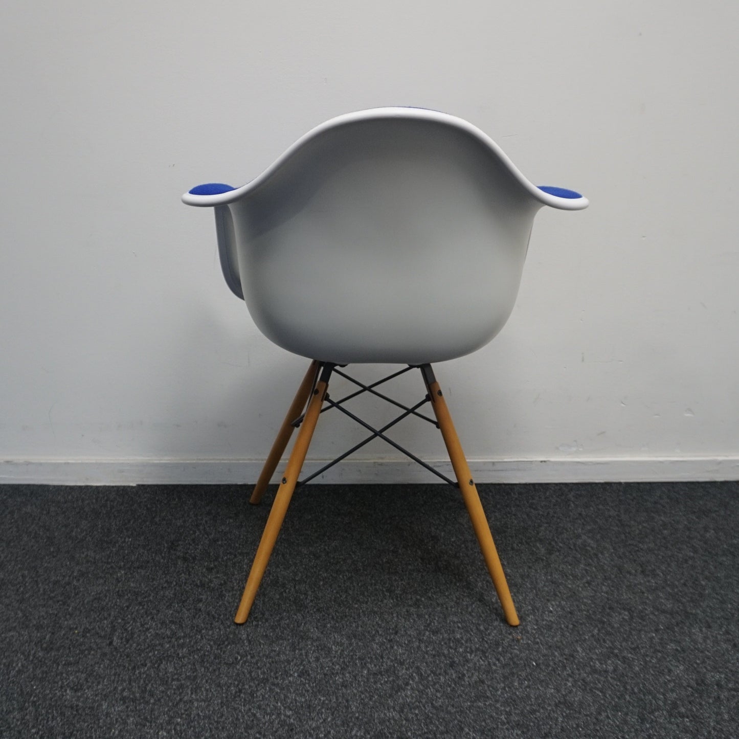 Vitra Eames DAW Design Stoel | Kobalt Blauw