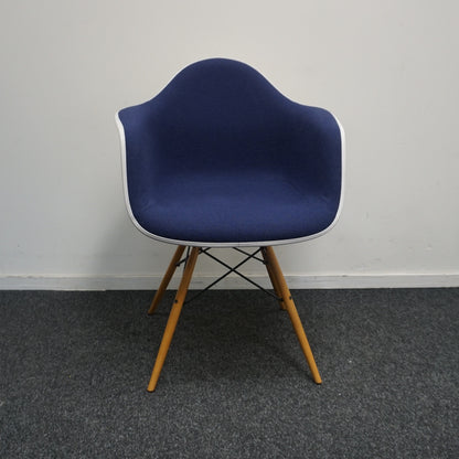 Vitra Eames DAW Design Stoel | Blauw / Wit