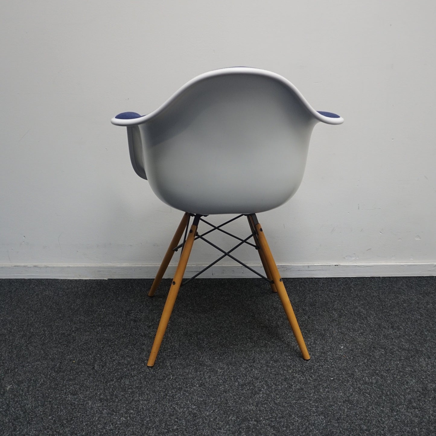 Vitra Eames DAW Design Stoel | Blauw / Wit