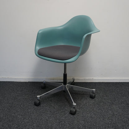 Vitra DAR Vergaderstoel | Zeegroen | Hoogte Verstelbaar