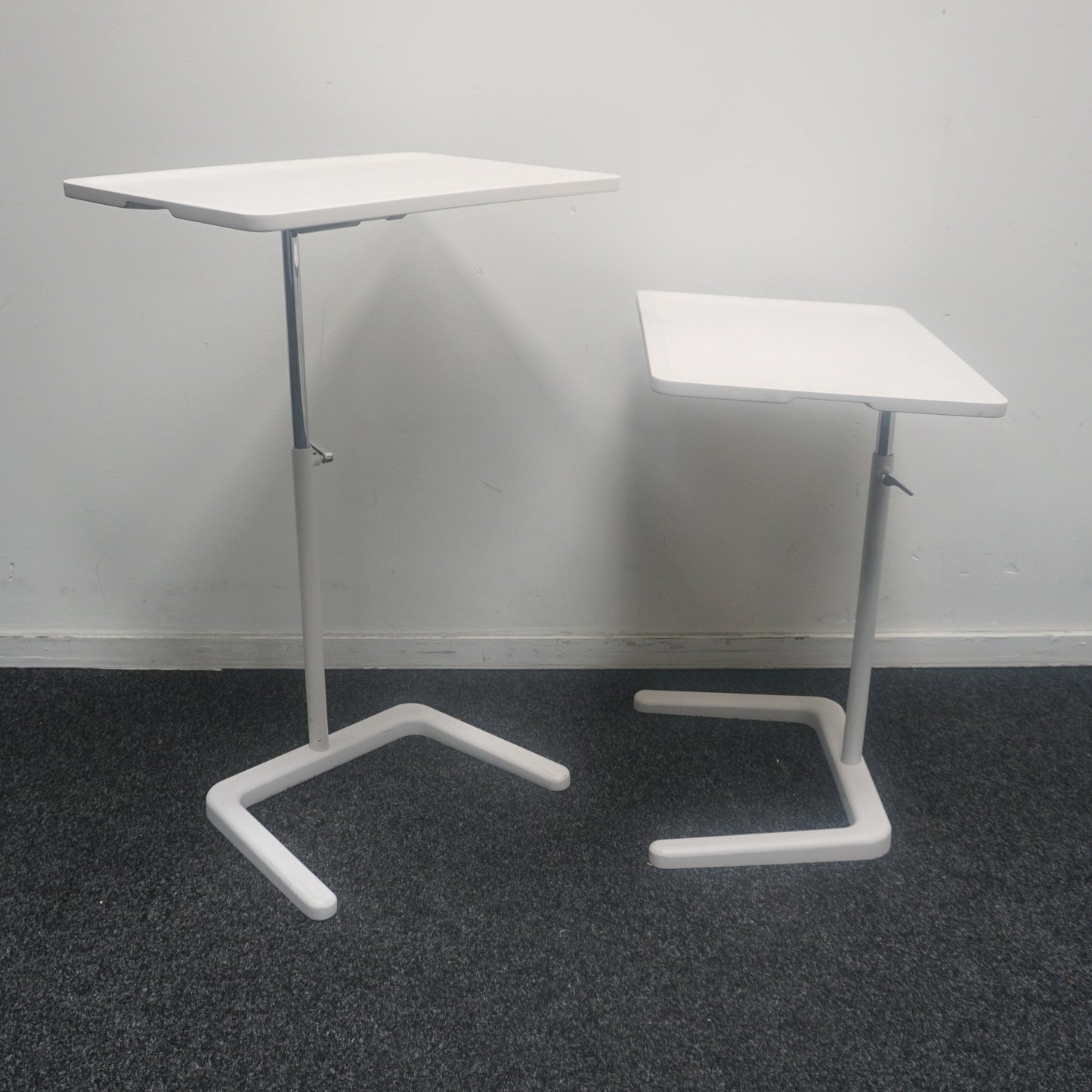 Vitra Nestable bijzettafel | Laptop Tafel | Soft Light