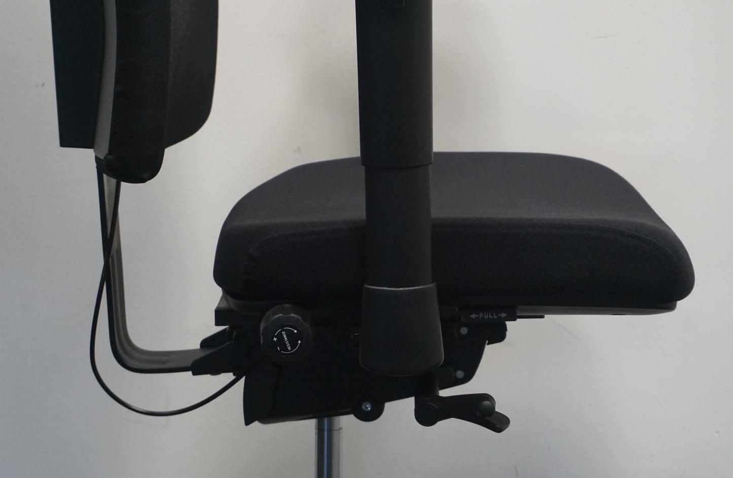 Bureaustoelen 707 CS | NPR - 1813 | Zwart gestoffeerd