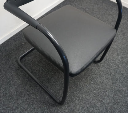 Vitra Visavis Vergaderstoel | Design Conferentiestoel | Leer