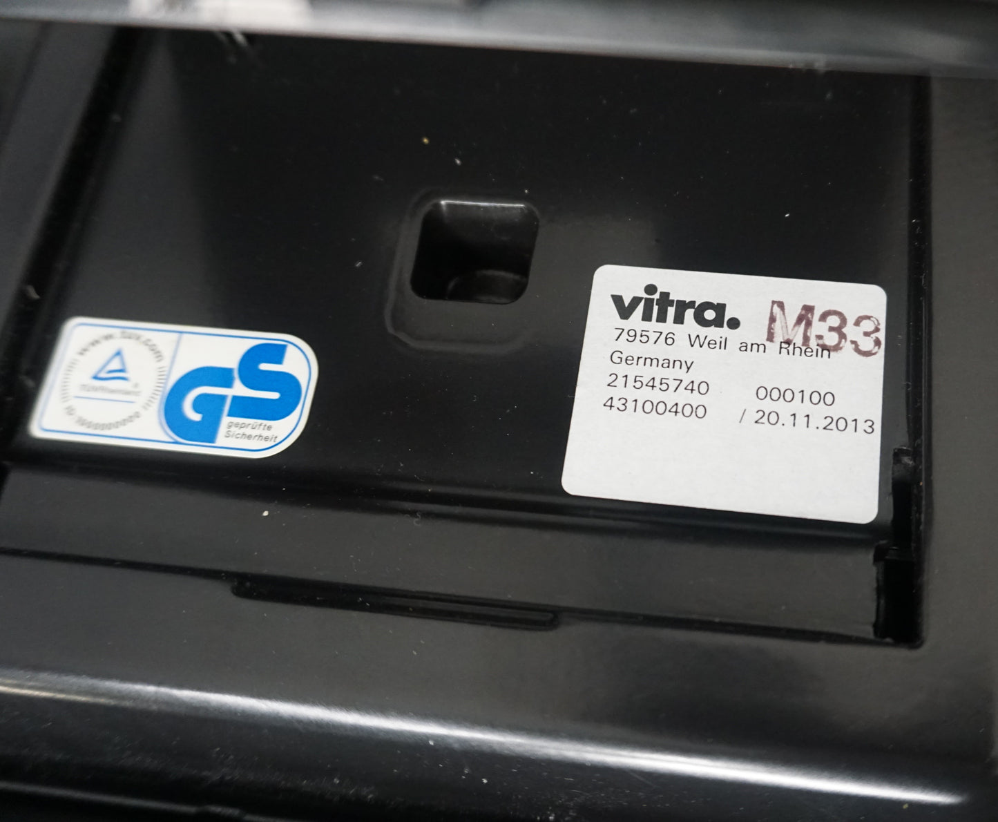Vitra ID Trim L Bureaustoel | Zwart / Zwart