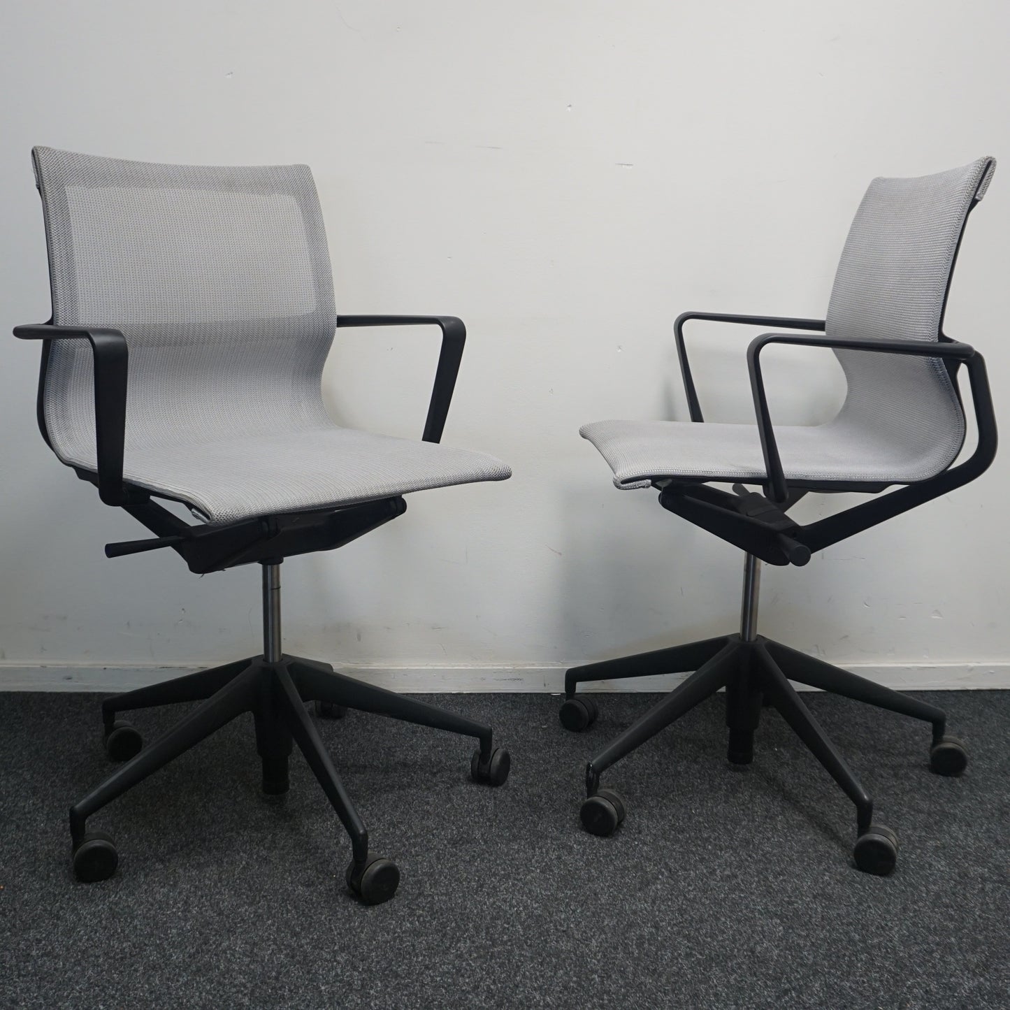 Vitra Physix Bureaustoel | Vergaderstoel | Grijs / Zwart