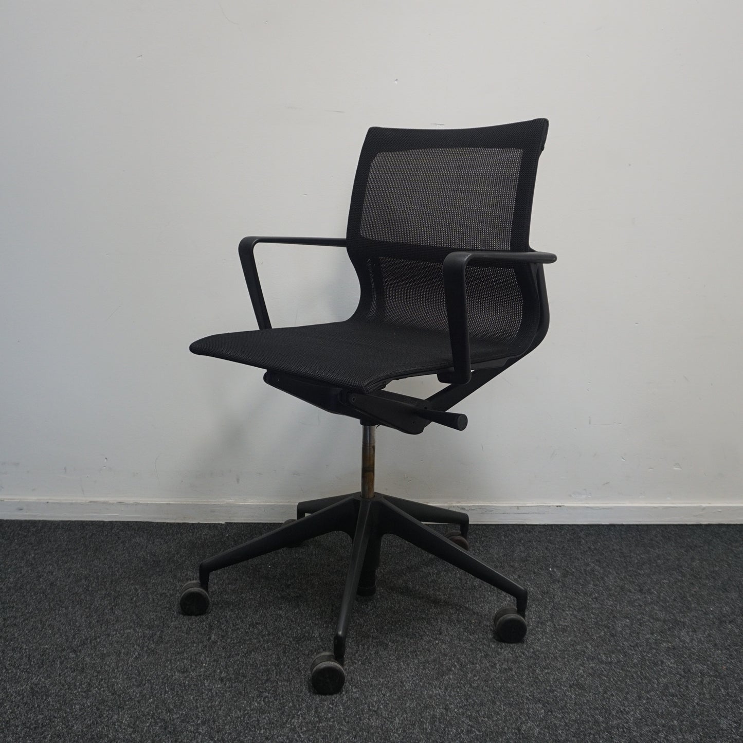 Vitra Physix Bureaustoel | Vergaderstoel | Zwart