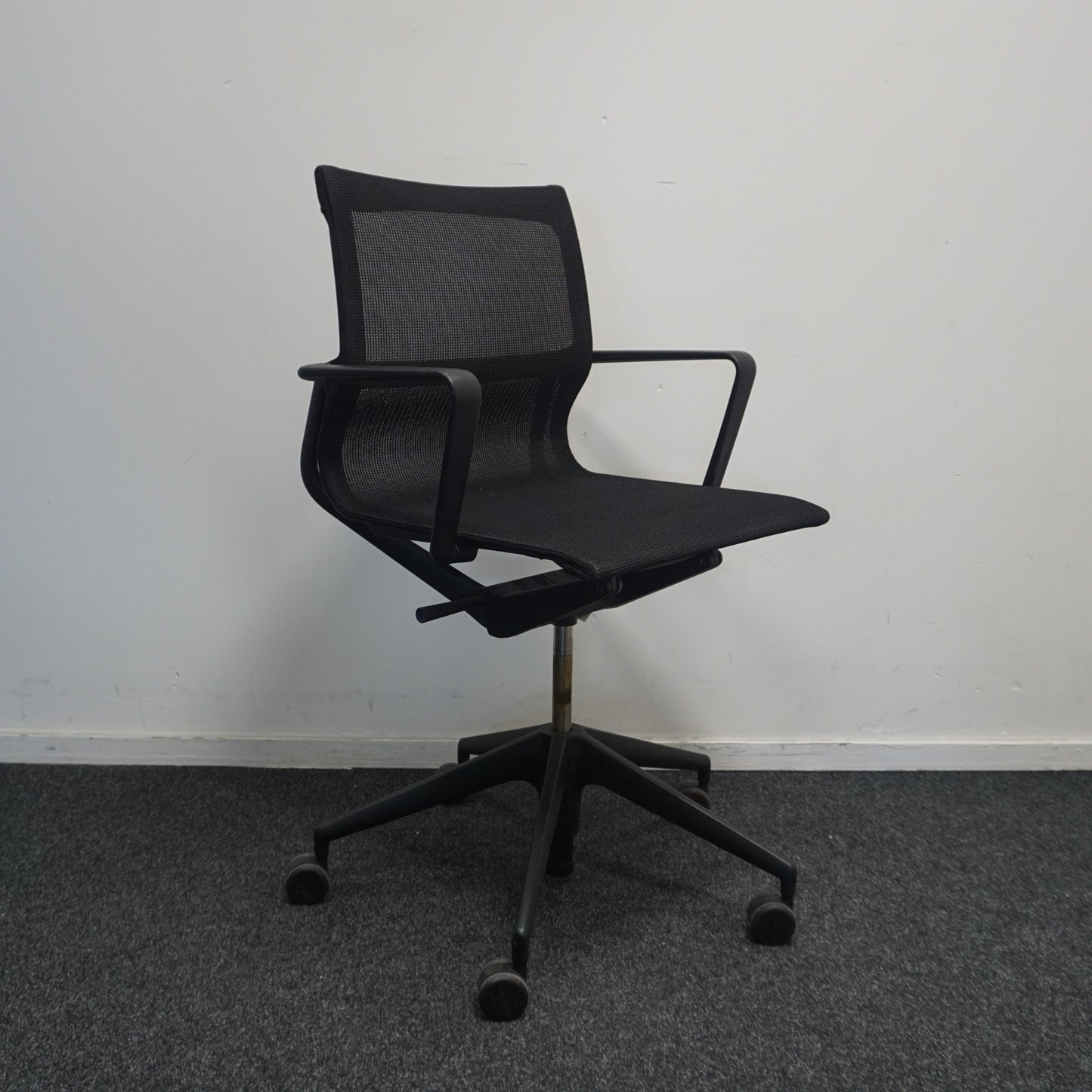 Vitra Physix Bureaustoel | Vergaderstoel | Zwart