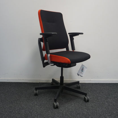 Nowy Styl Xilium Bureaustoel | Ergonomisch | Gestoffeerd