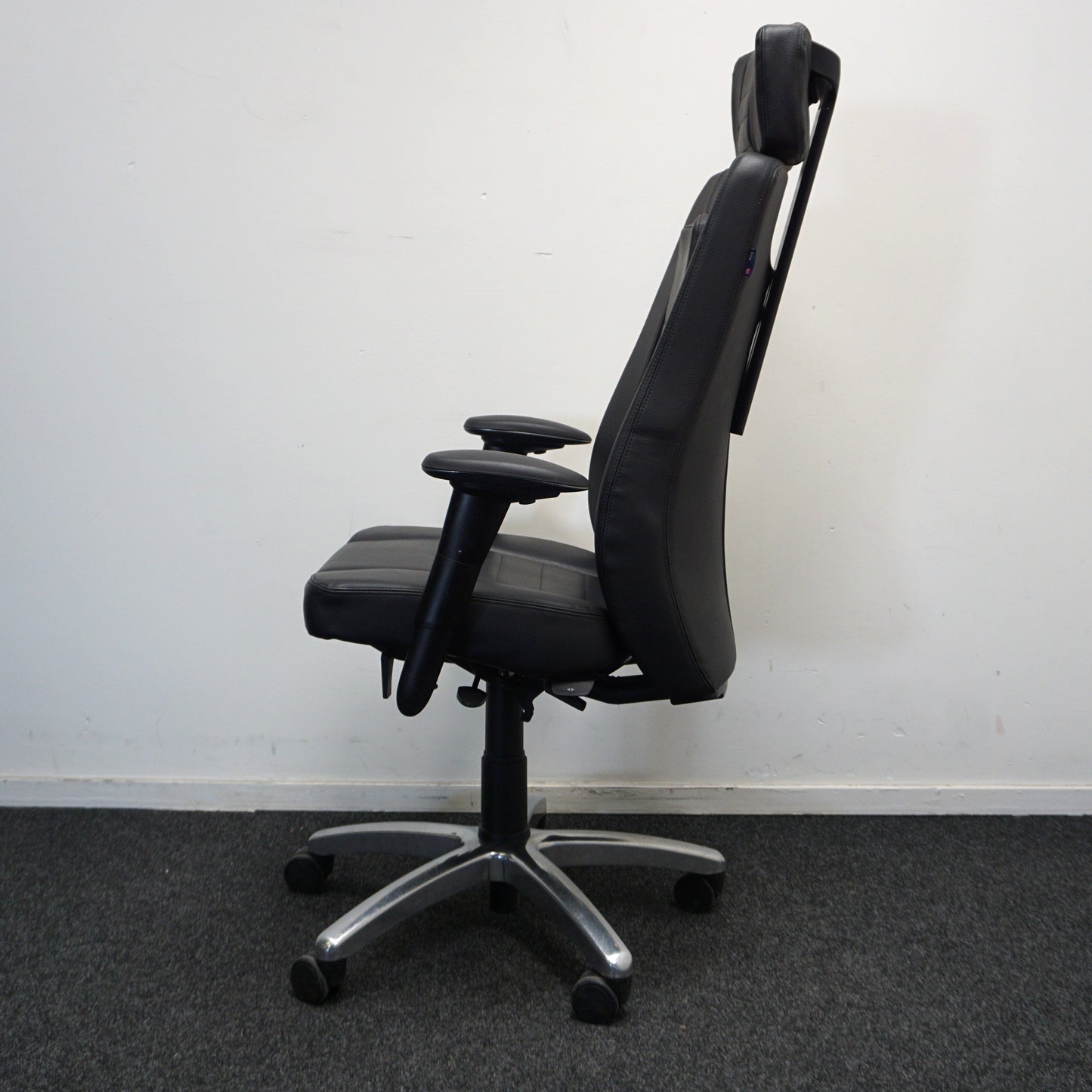 BMA Axia Focus Ergonomische Bureaustoel | Zwart leer
