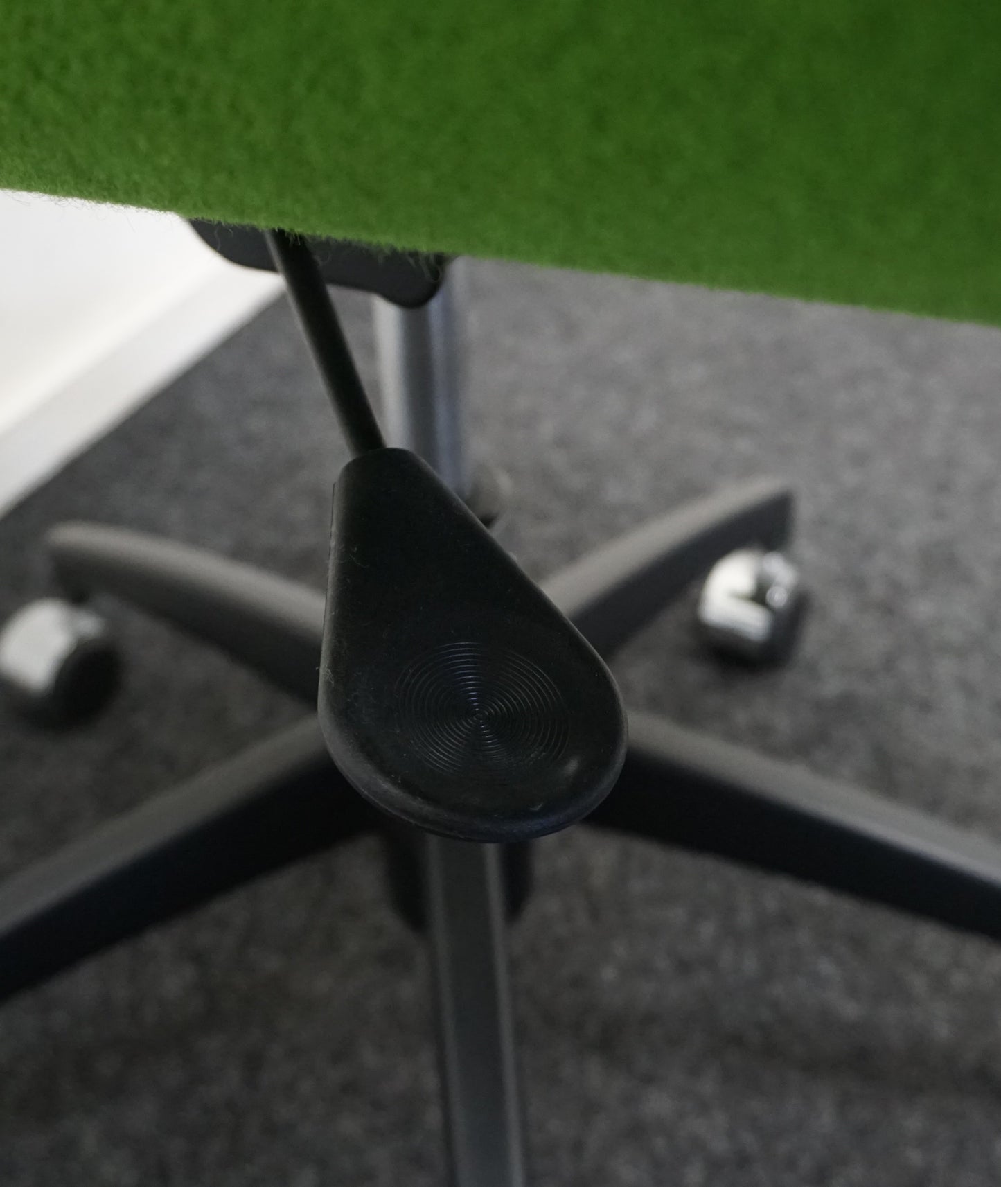 Artifort Gap Bureaustoelen | Vergaderstoelen | Groen | Verrijdbaar