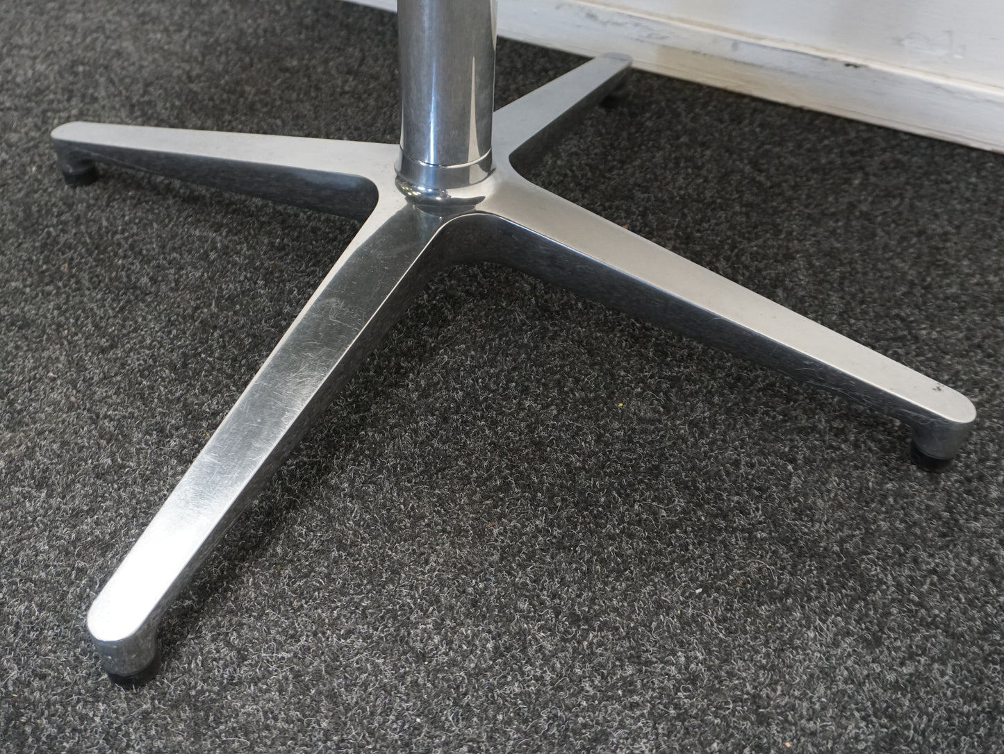 Vitra Softshell Design Stoelen | Vergaderstoel | Antraciet