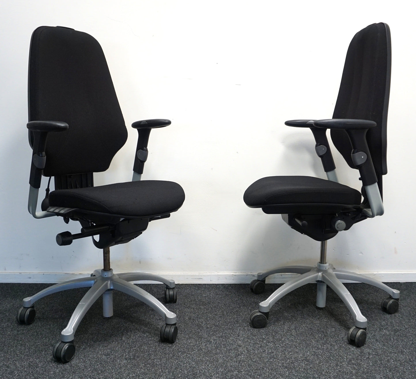 RH Logic 400 Bureaustoelen | Zwarte stof  | Ergonomisch