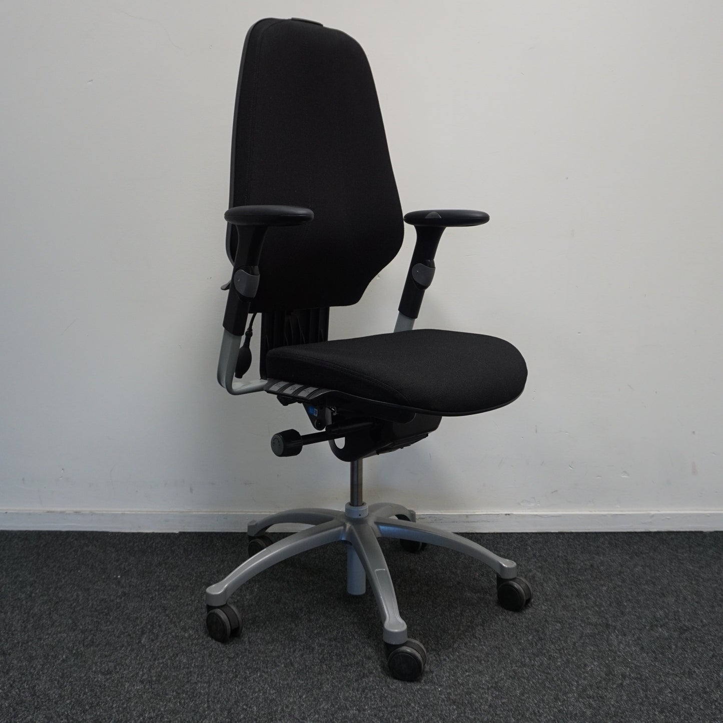 RH Logic 400 Bureaustoelen | Zwarte stof  | Ergonomisch