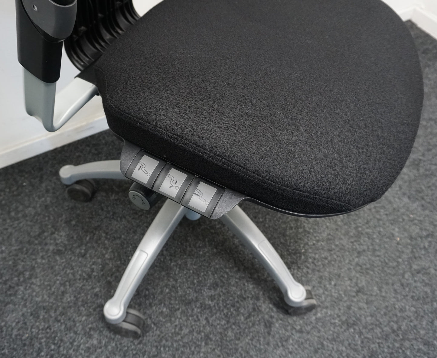 RH Logic 400 Bureaustoelen | Zwarte stof  | Ergonomisch