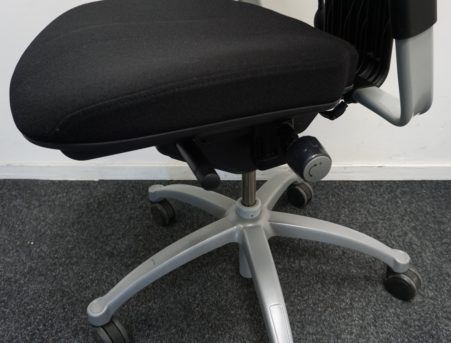 RH Logic 400 Bureaustoelen | Zwarte stof  | Ergonomisch