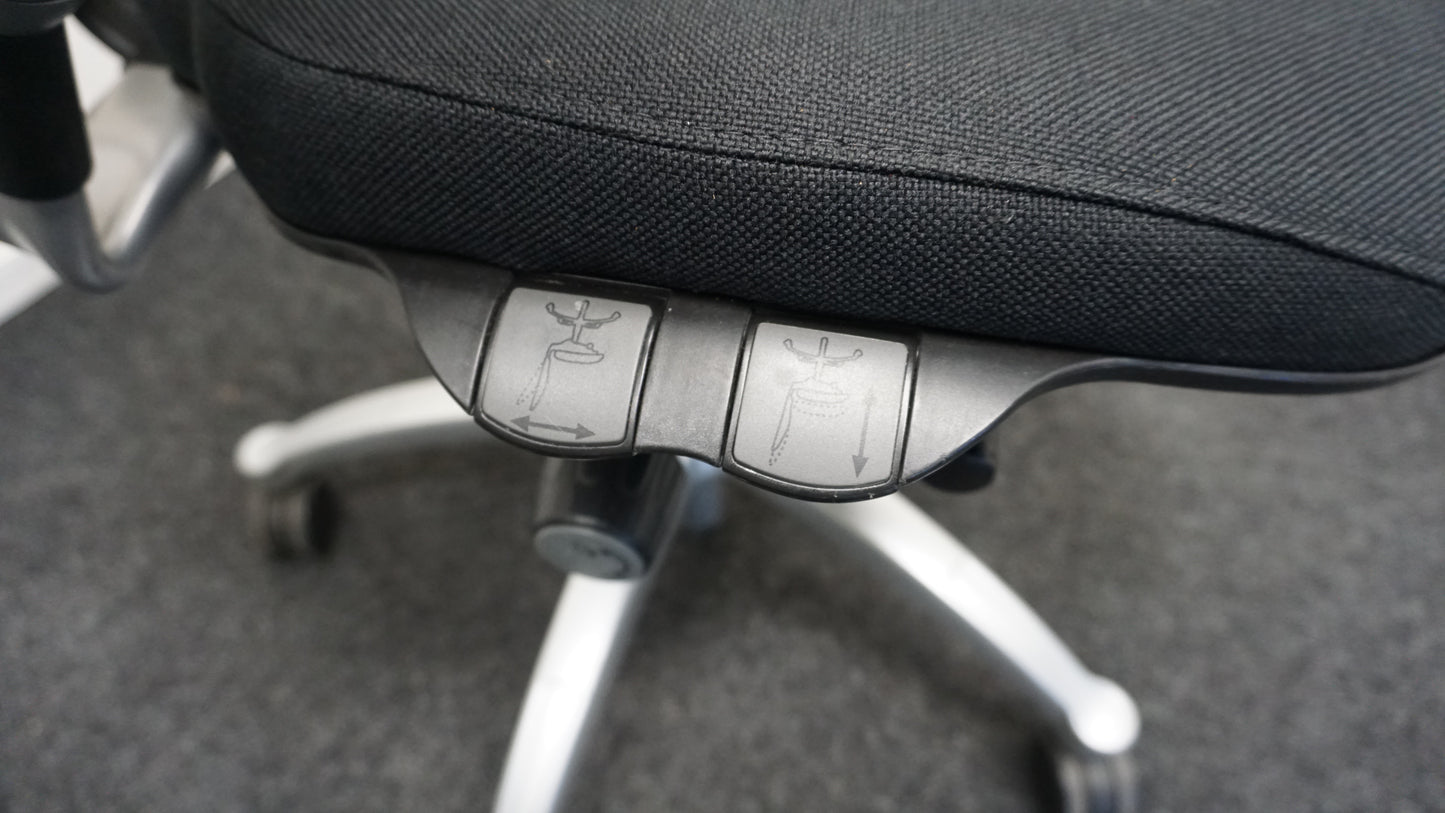 RH Logic 300 Bureaustoelen | Zwarte Stof | Ergonomisch