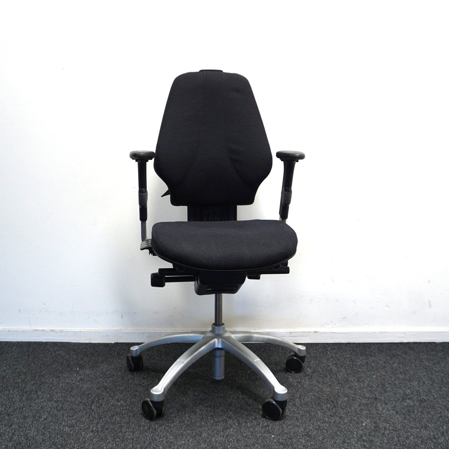 RH Logic 300 Bureaustoelen | Zwarte Stof | Ergonomisch