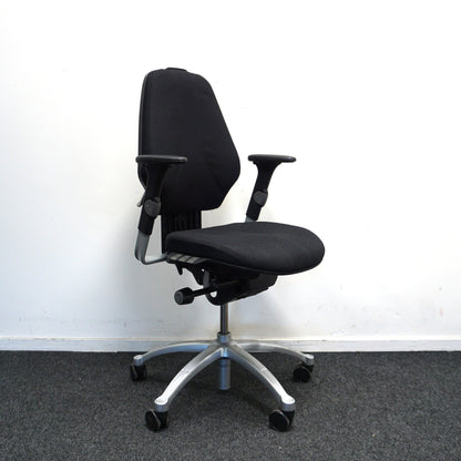 RH Logic 300 Bureaustoelen | Zwarte Stof | Ergonomisch