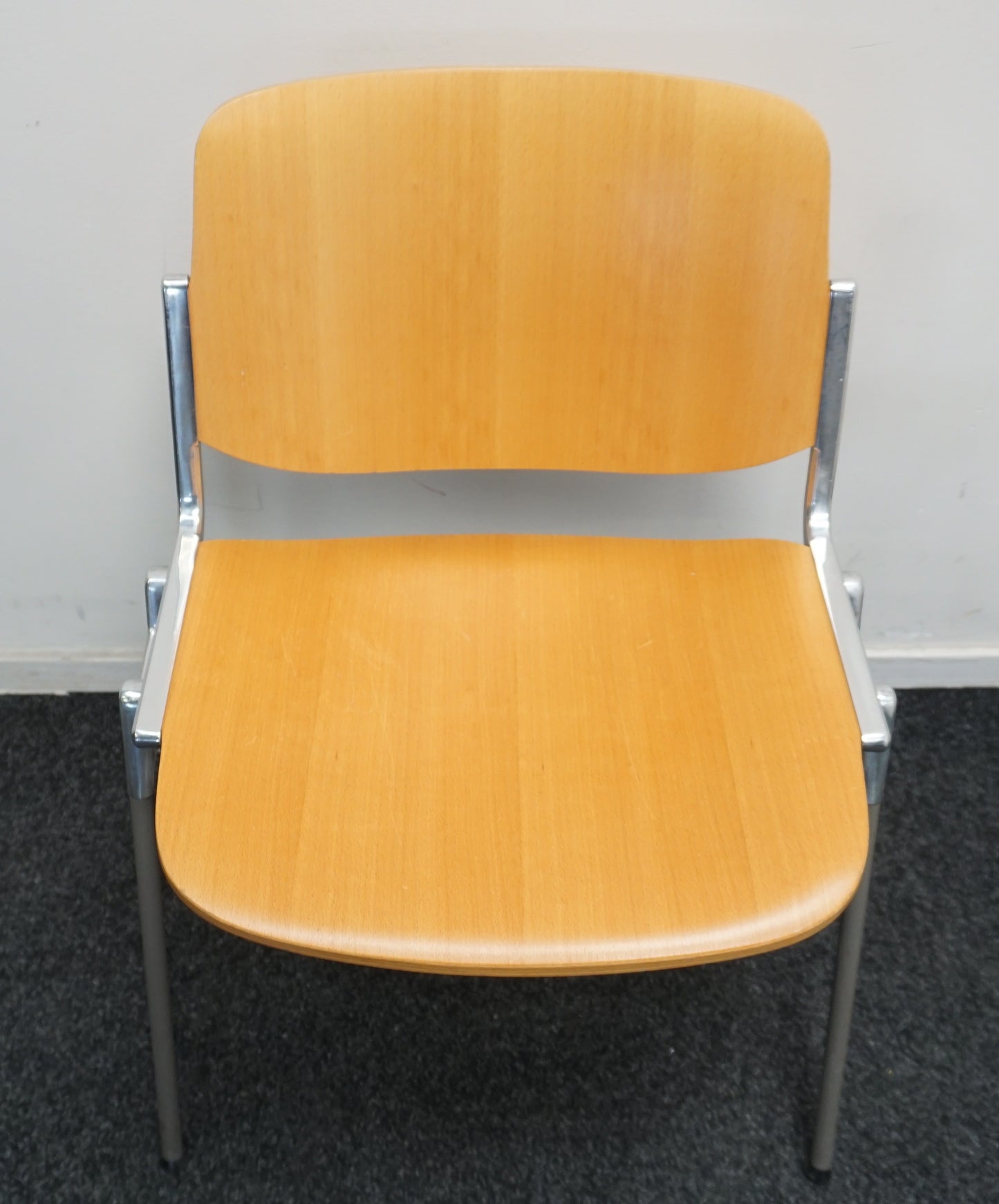 Castelli DSC 106 Stoelen | Houten Vergaderstoelen | Stapelbaar
