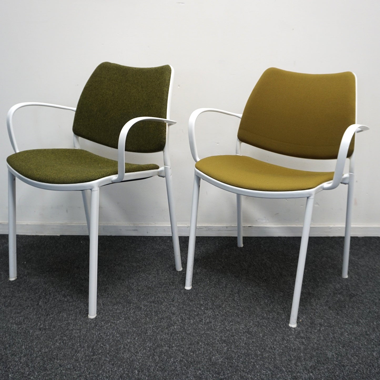 Stua Gas design Stoelen | Vergaderstoelen | Wit Aluminium | Diverse Kleuren