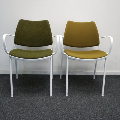 Stua Gas design Stoelen | Vergaderstoelen | Wit Aluminium | Diverse Kleuren