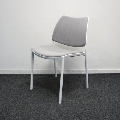 Stua Gas design Stoelen | Vergaderstoelen | Wit Aluminium | Licht Grijs