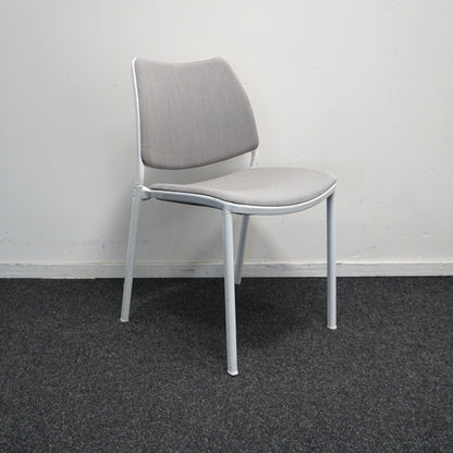 Stua Gas design Stoelen | Vergaderstoelen | Wit Aluminium | Licht Grijs