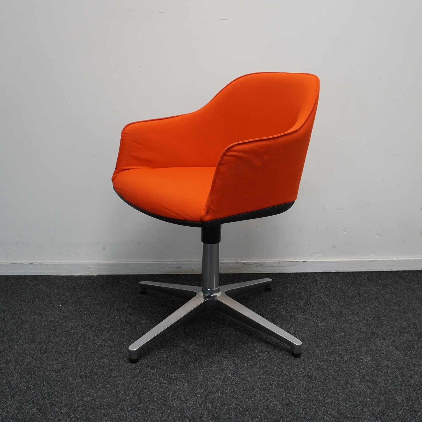 Vitra Softshell Design Stoelen | Vergaderstoel | Oranje
