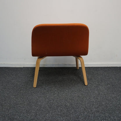 Muuto Visu Design Fauteuil | Lounge stoelen | Gestoffeerd | Oranje