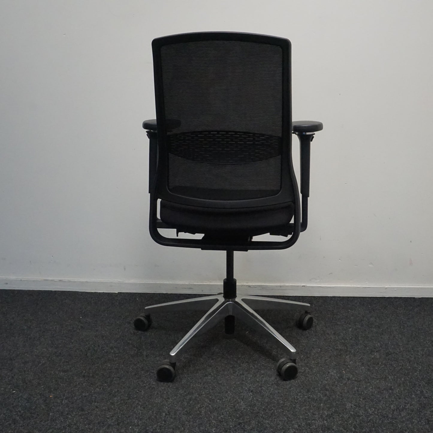 Gispen Zinn Bureaustoel | Nieuw Gestoffeerd | Zwart / Chroom | NPR