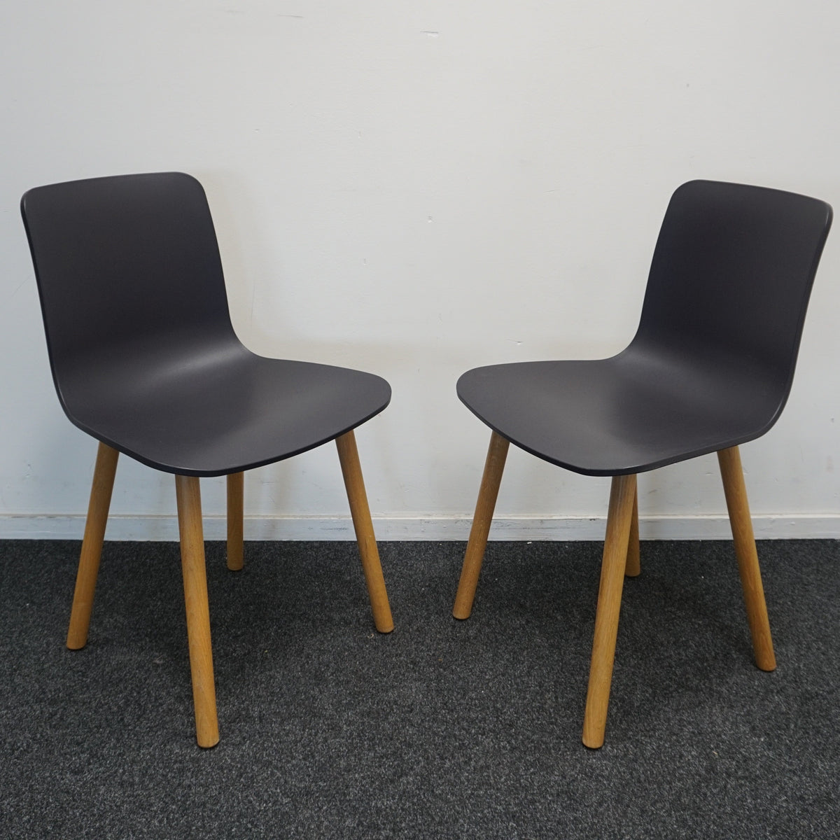 Vitra Hal Wood Design Stoel | Donkerblauw | Hout