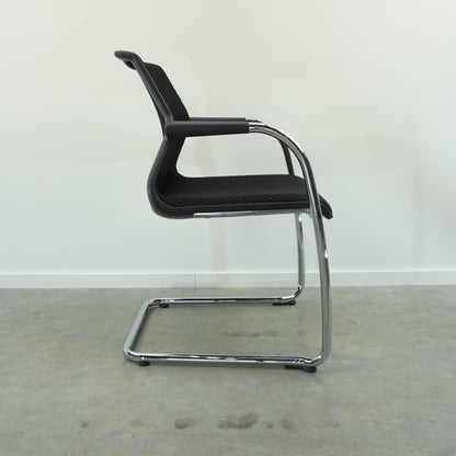Vitra Unix Vergaderstoel | Conferentiestoel | Zwart