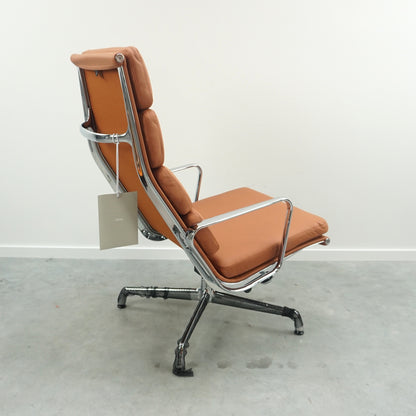 Vitra Eames EA 222 Soft Pad  Lounge Chair | Design Fauteuil | Cognac