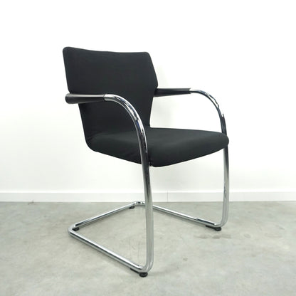 Vitra Visastripes Vergaderstoel | Conferentiestoel | Zwart