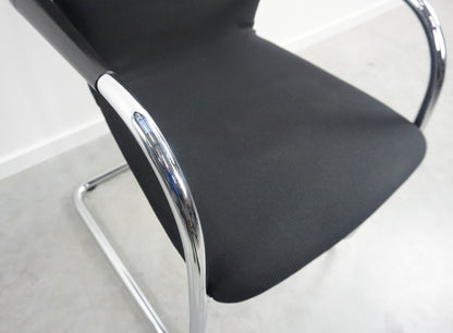 Vitra Visastripes Vergaderstoel | Conferentiestoel | Zwart