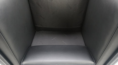 Cassina LC2 Fauteuil Grand Confort Petit Modèle | Zwart / Zwart