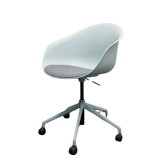 Allermuir Kin Tub Chair | Design Stoel | Blauw / Grijs