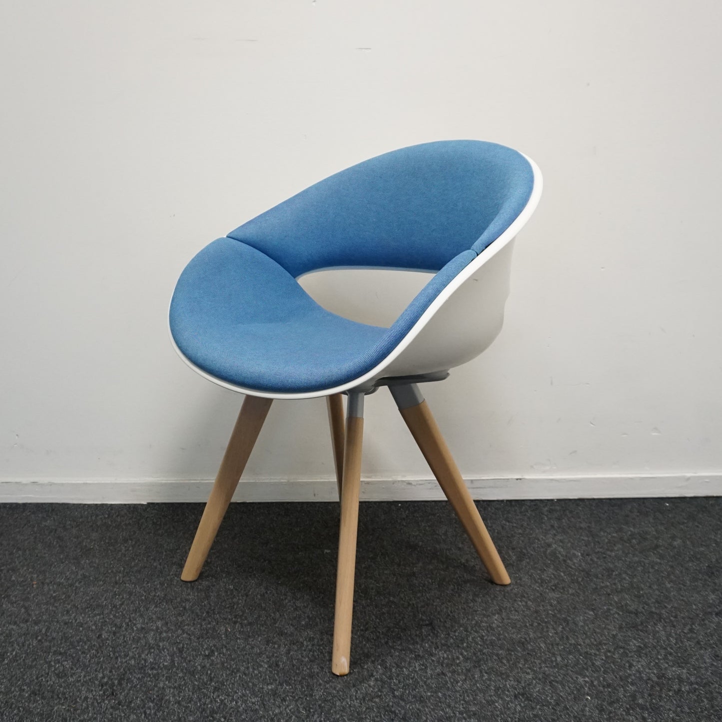 Kusch+Co Volpino Vergaderstoel | Blauw