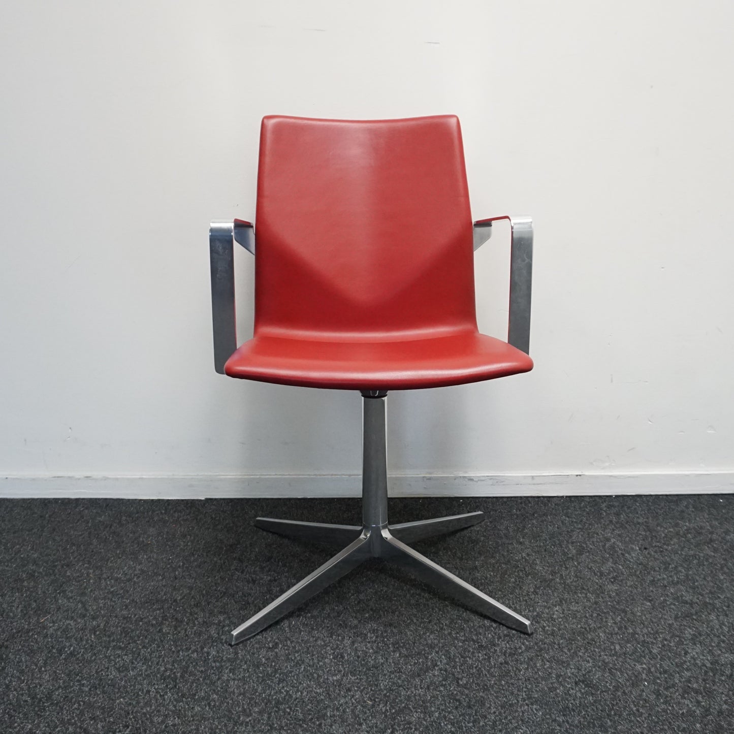 Four Design FourCast XL Vergaderstoel | Rood | Leer