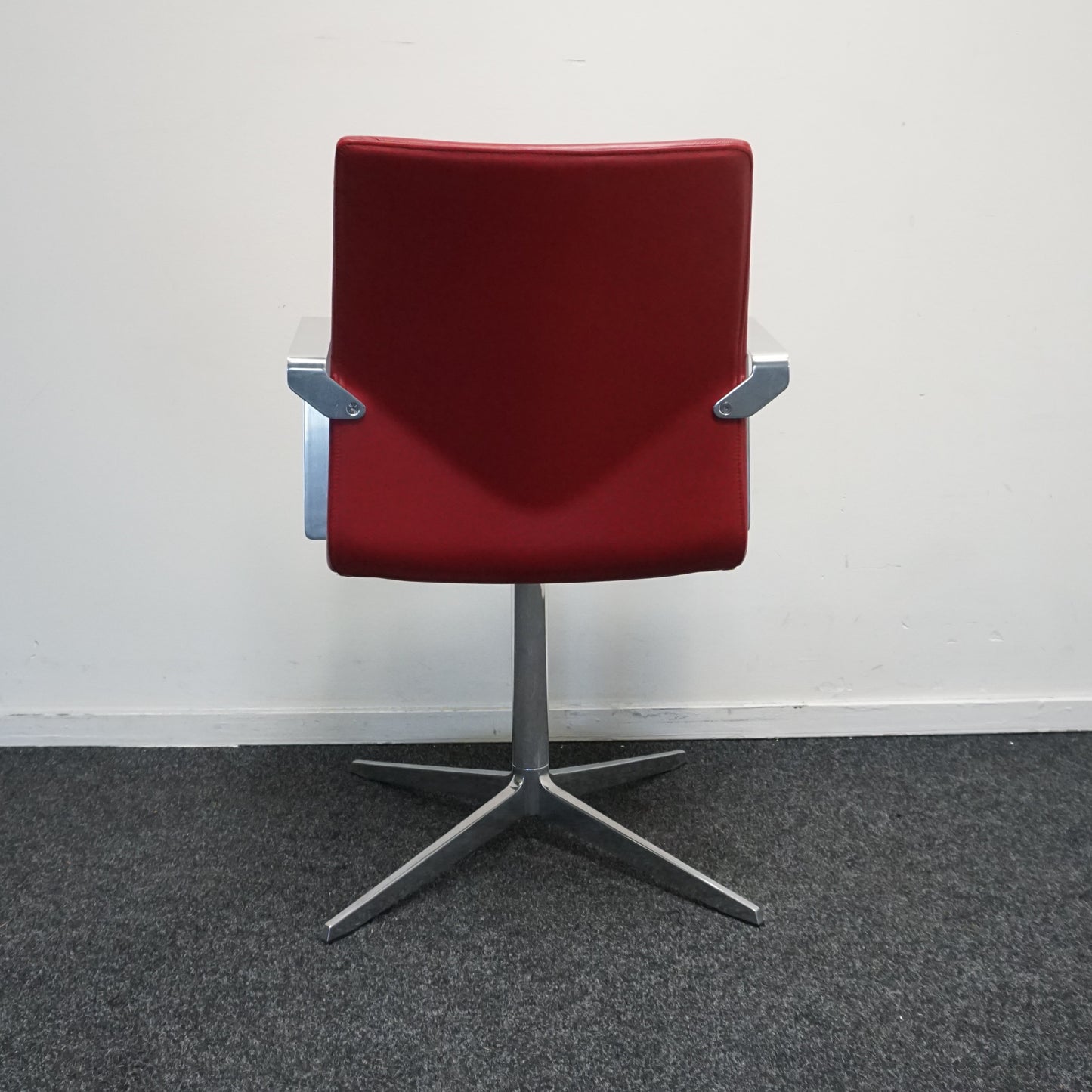 Four Design FourCast XL Vergaderstoel | Rood | Leer