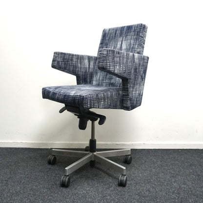 Cowerk Kluptoo Shoot Vergaderstoel | Blauw / Wit Motief