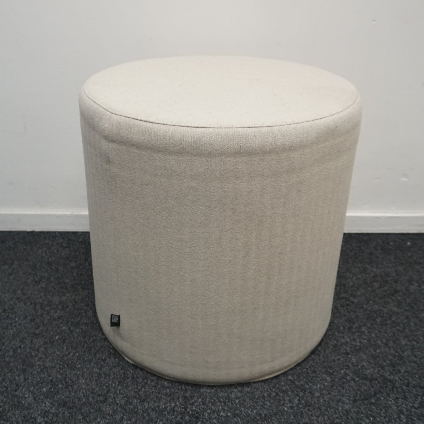 BuzziSpace BuzziSpot Akoestische Design Poef | Beige